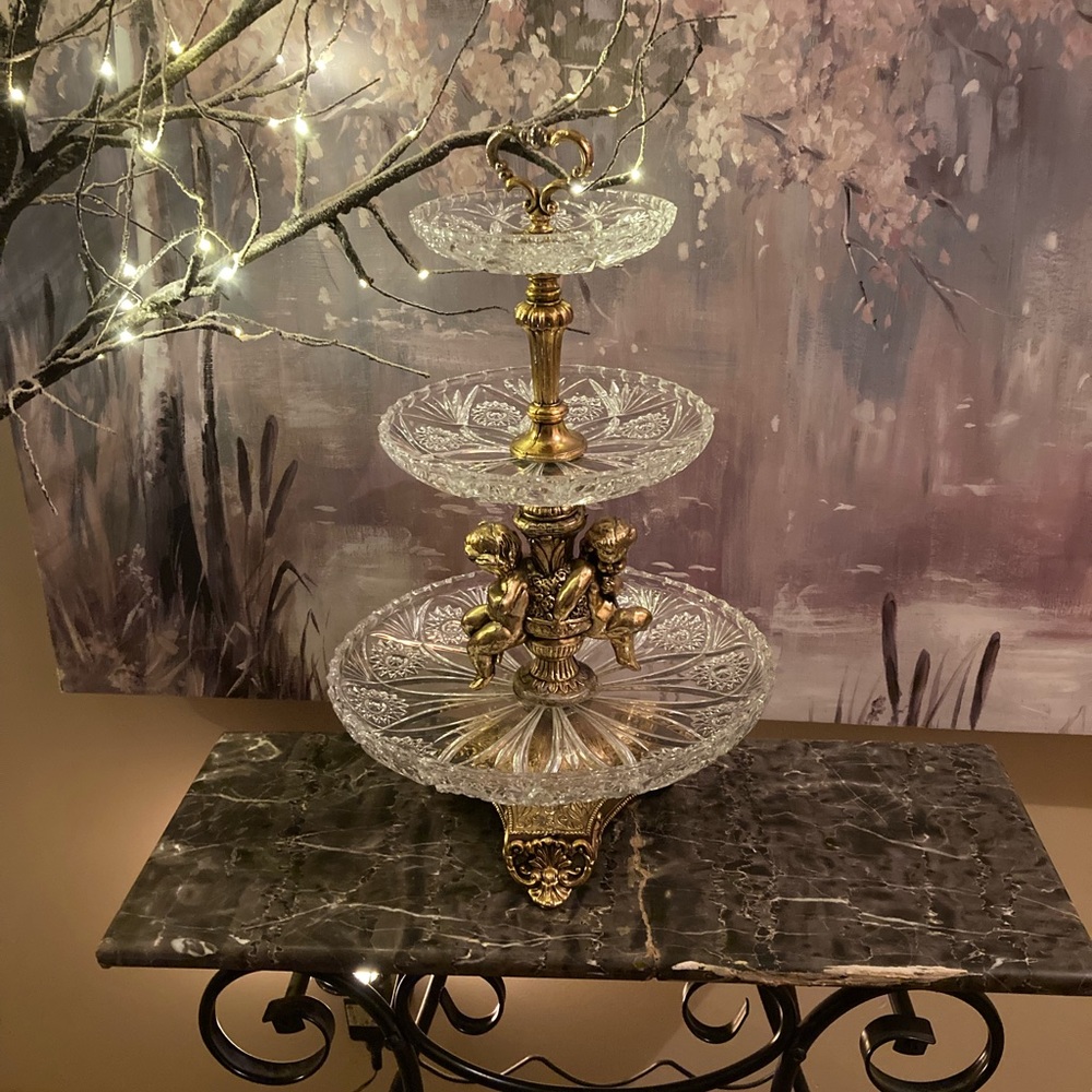 ⭐️🎊Host Pick🎊⭐️ Vintage Server SOLD - Picture 5 of 8